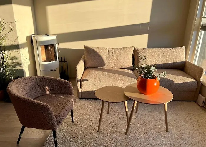 Modern Tromsoapartment By The Ocean